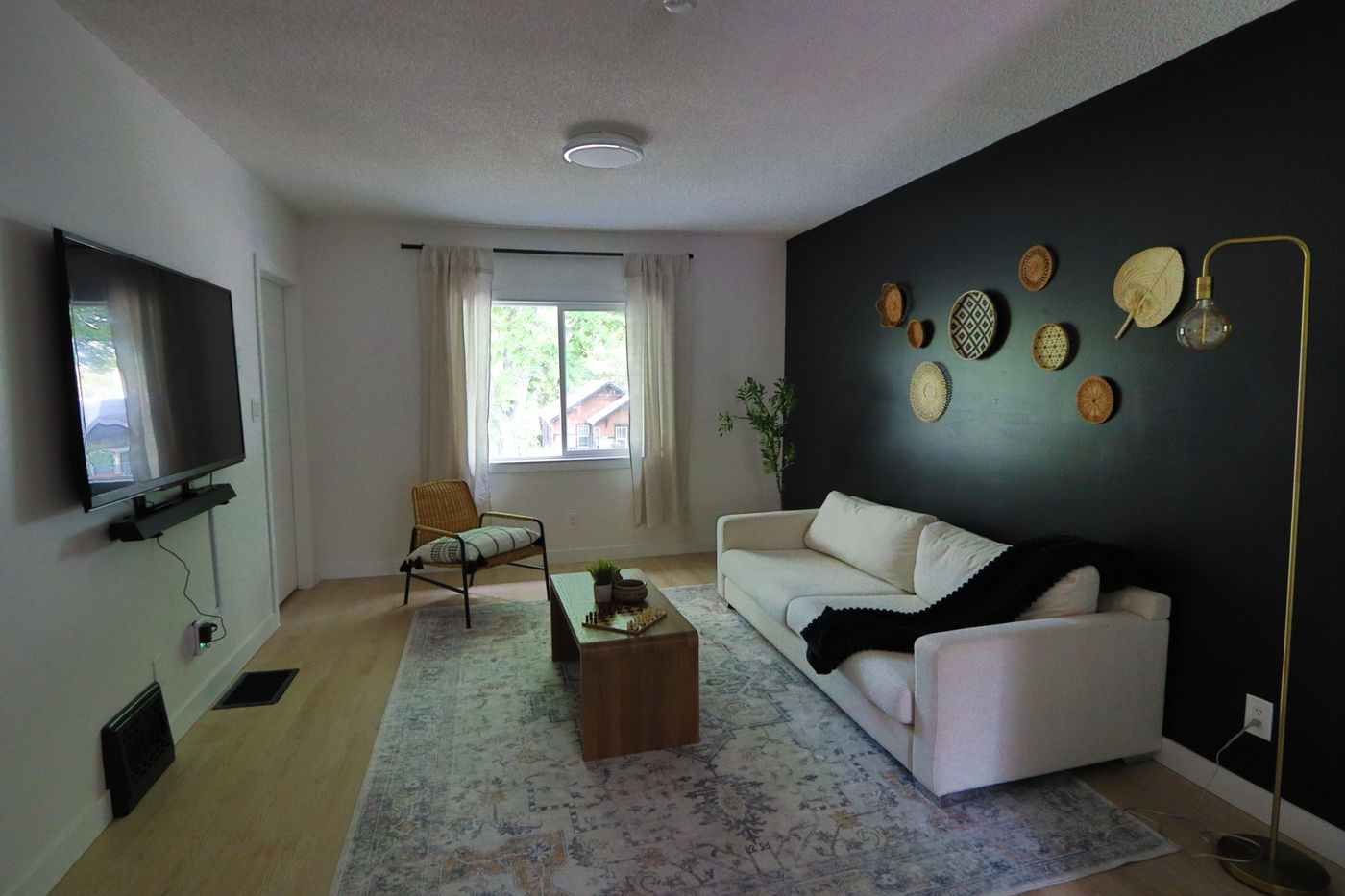 Airbnb room 9